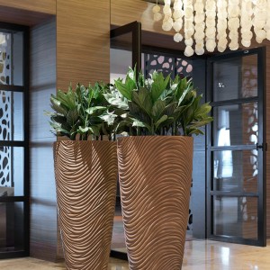 Graphic Vase Large Bronze